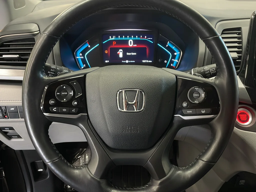 Used 2019 Gray Honda Touring image 38