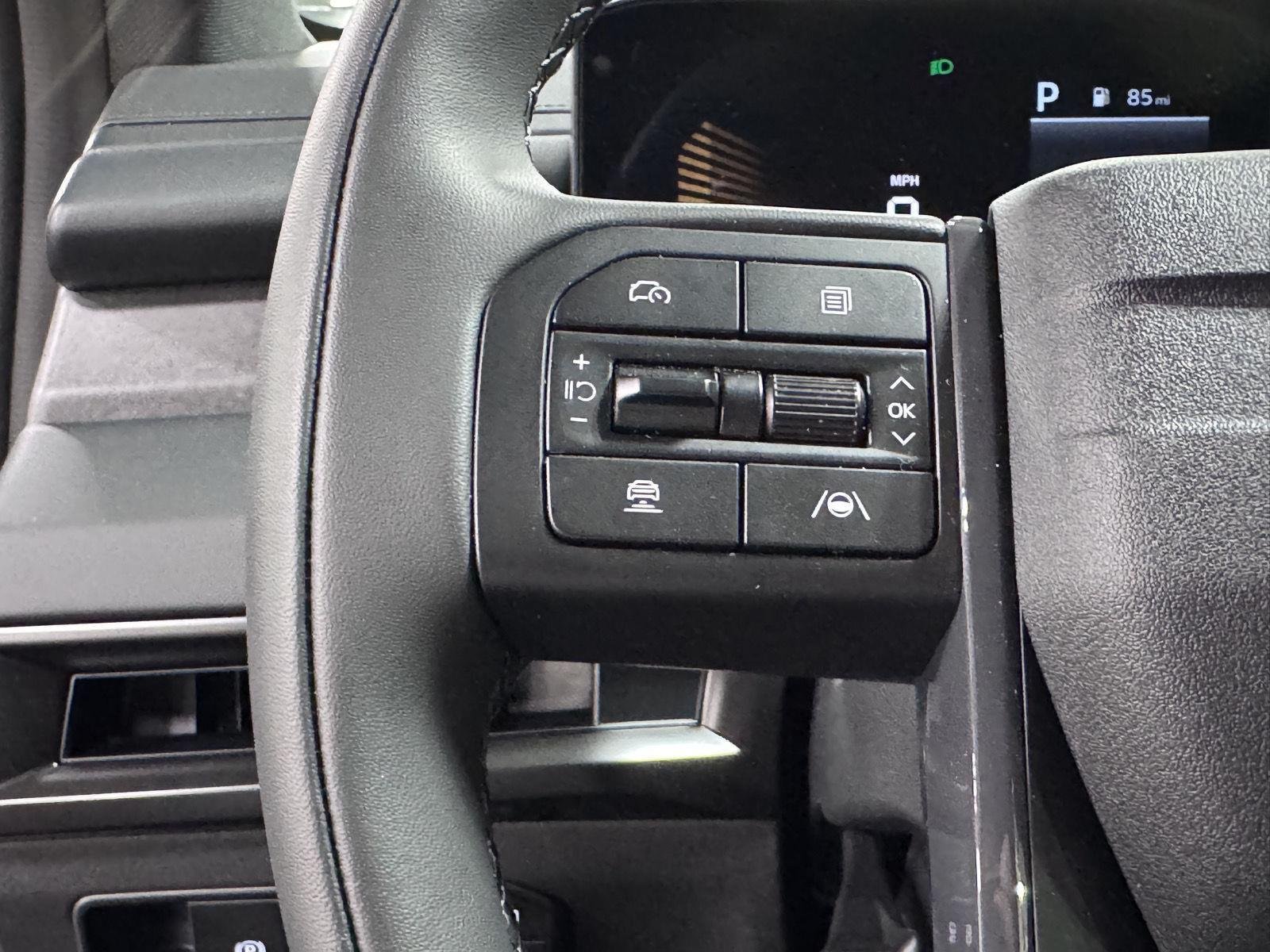 Used 2027 Ebony Black Kia X-Line EX image 25