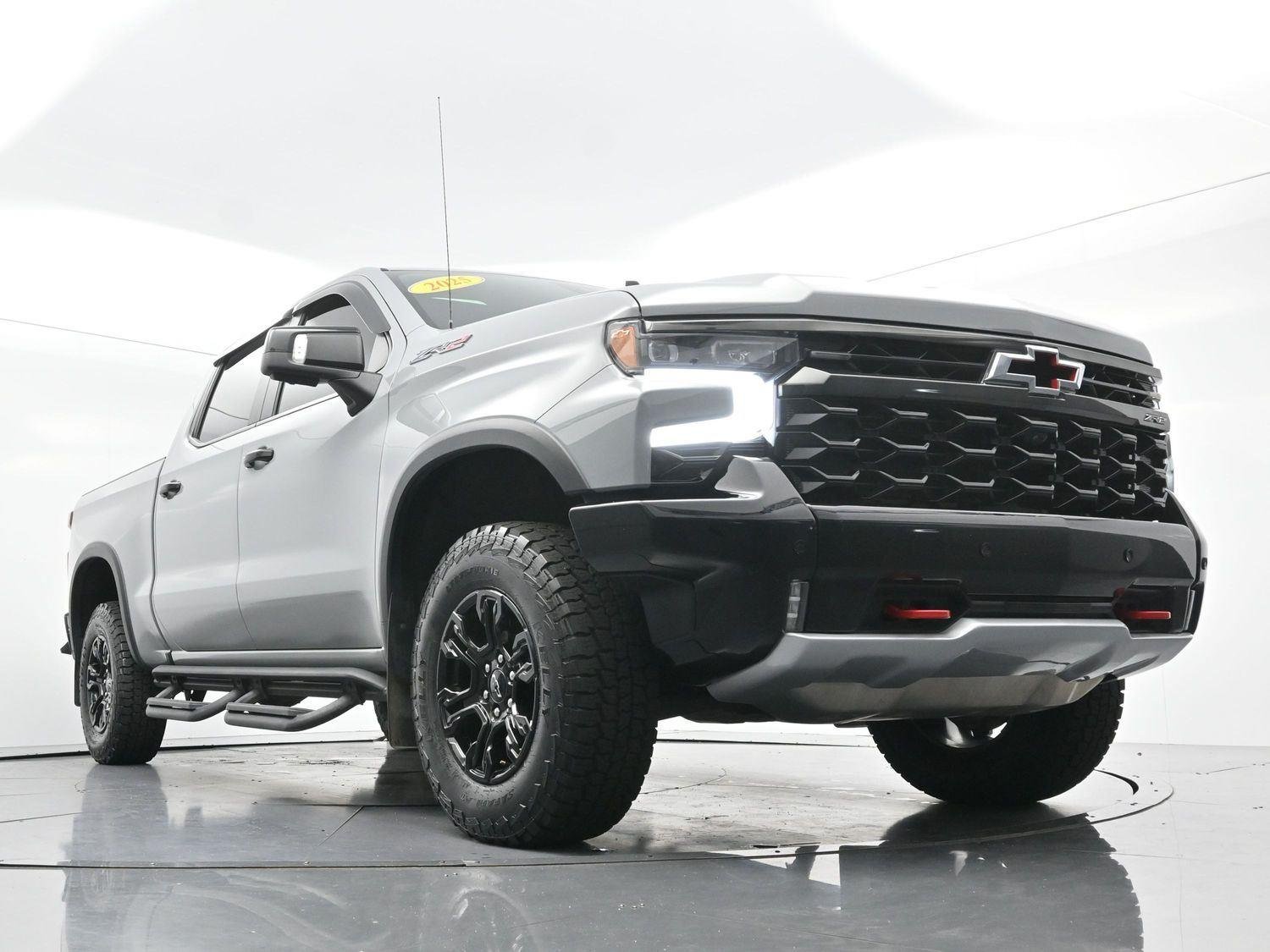 Used 2025 Slate Gray Metallic Chevrolet ZR2 image 47