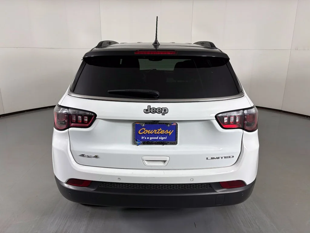 Used 2025 White Jeep Limited image 7