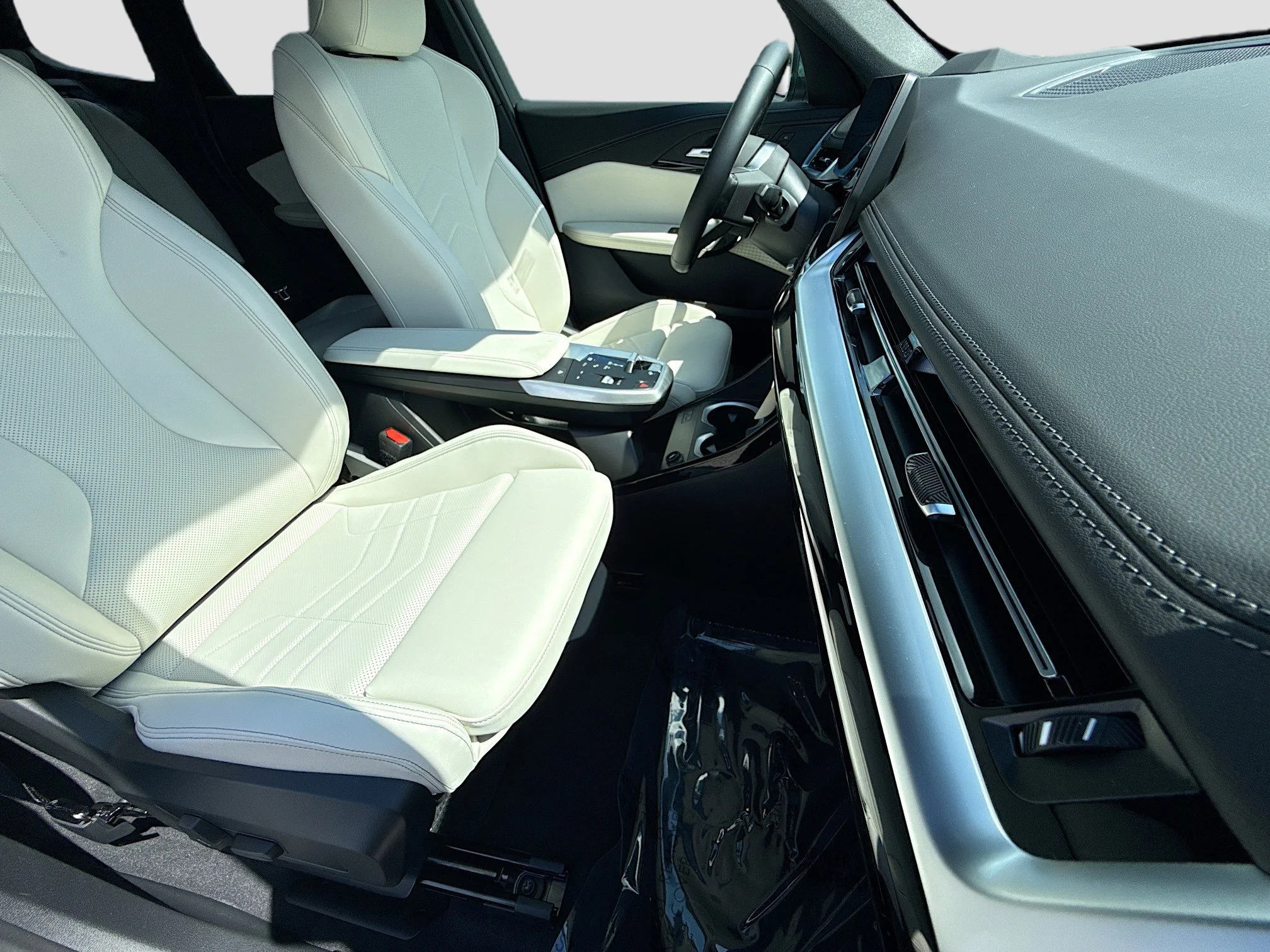 New 2026 Cape York Green Metallic BMW xDrive28i image 14