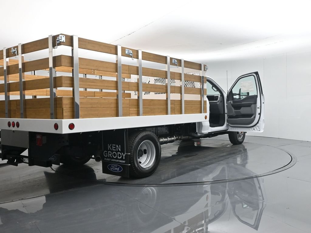New 2026 Oxford White Ford XL image 24