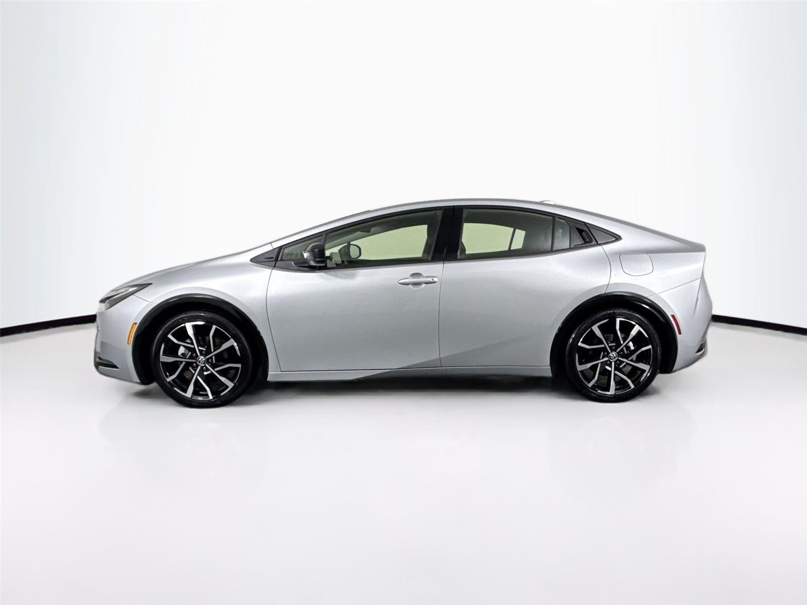 Certified Used 2025 Cutting Edge Toyota XSE image 14
