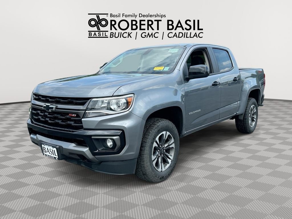 Used 2022 Gray Chevrolet Z71 image 1