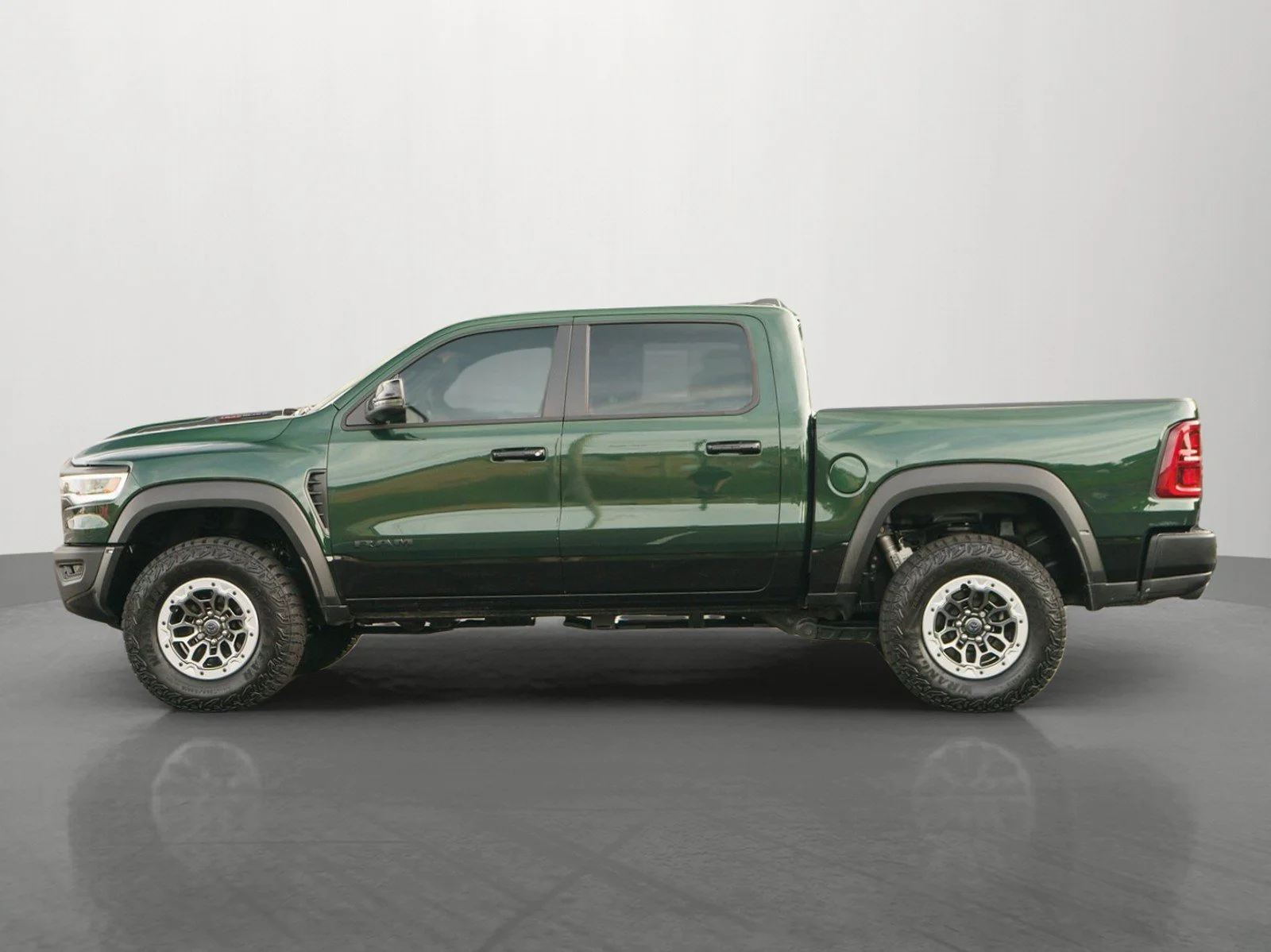 Used 2026 Serrano Green Metallic Ram RHO image 4