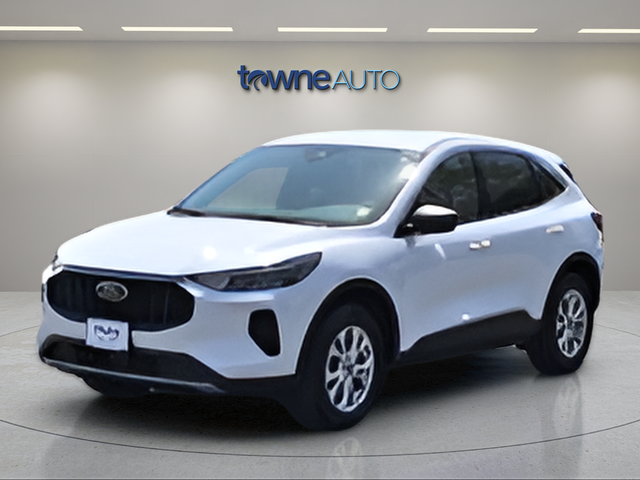 Used 2023 White Ford Active image 3