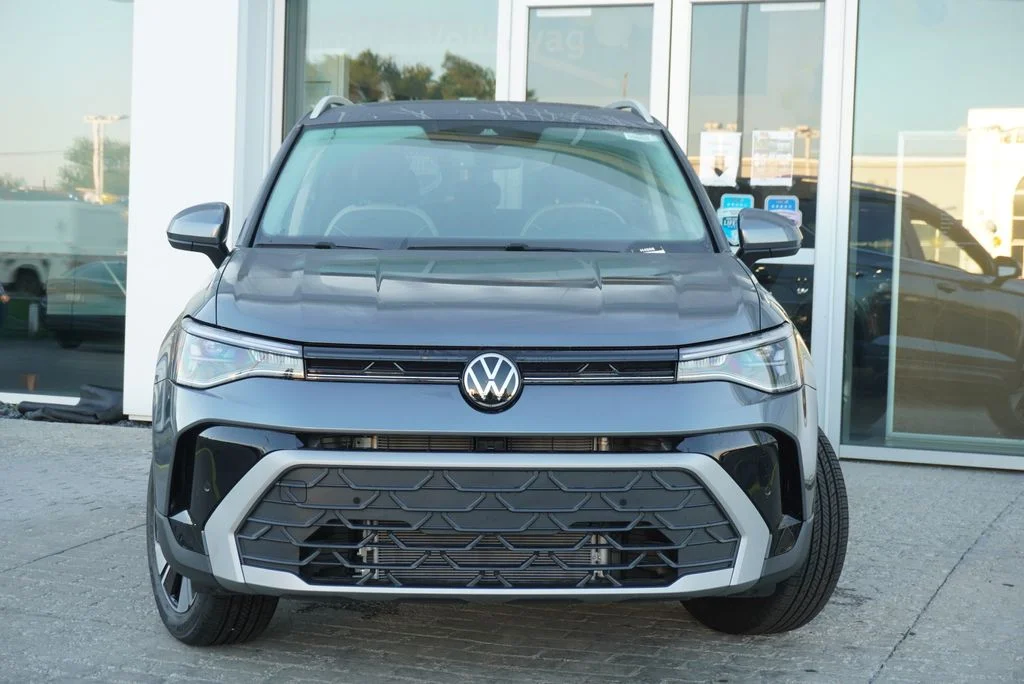 New 2026 Gray Volkswagen 1.5T SE image 6