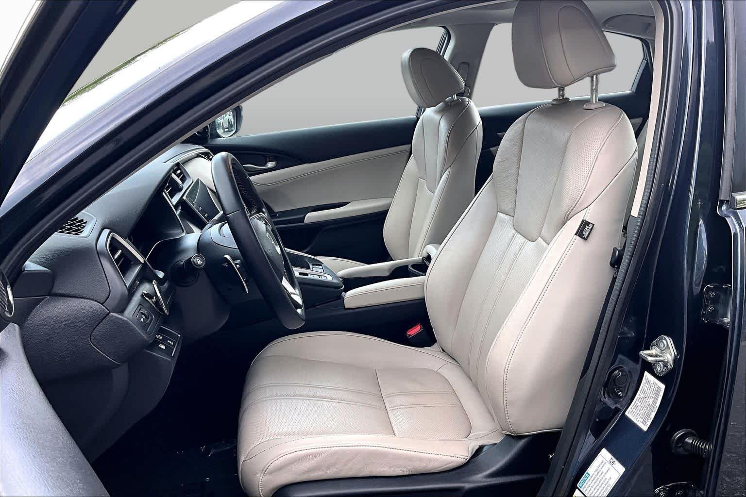 Used 2020 Cosmic Blue Metallic Honda Touring image 8