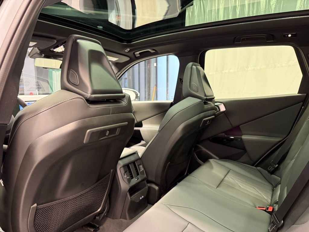 New 2026 Brooklyn Grey Metallic BMW 30 xDrive image 23