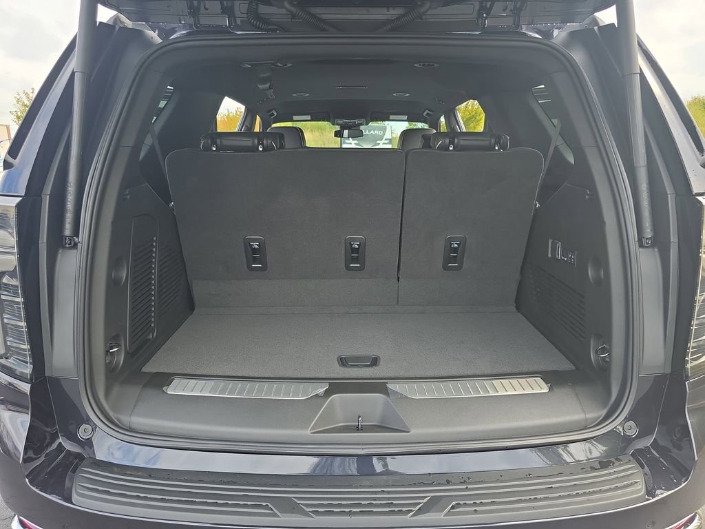 2026 Chevrolet Tahoe Premier - Photo 12