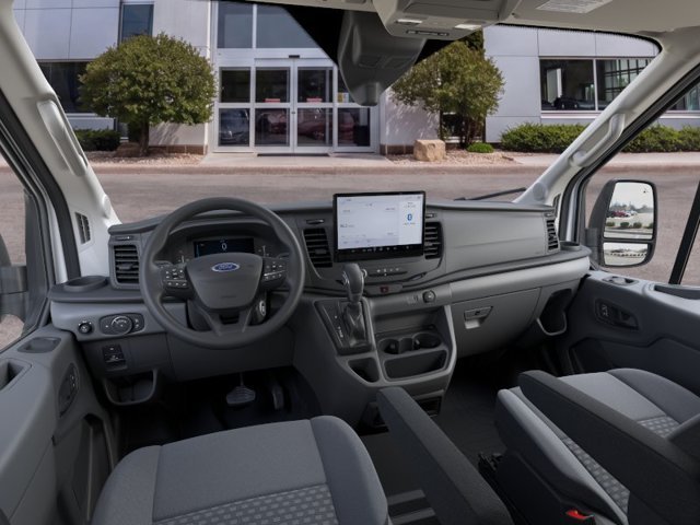 New 2026 Oxford White Ford Base image 9