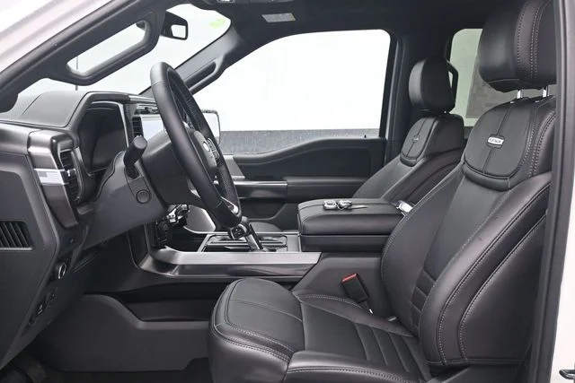 New 2026 Star White Metallic Tri-Coat Ford Platinum® image 6