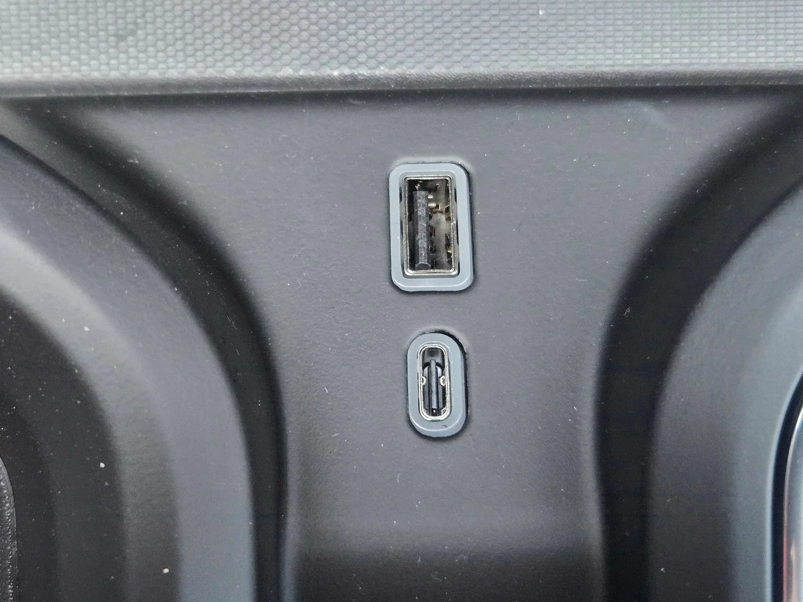 2026 GMC Sierra 2500HD Denali Ultimate - Photo 25