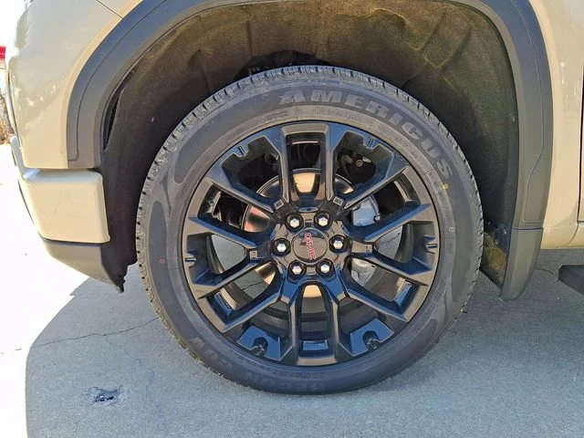 Used 2022 Beige GMC Elevation image 28