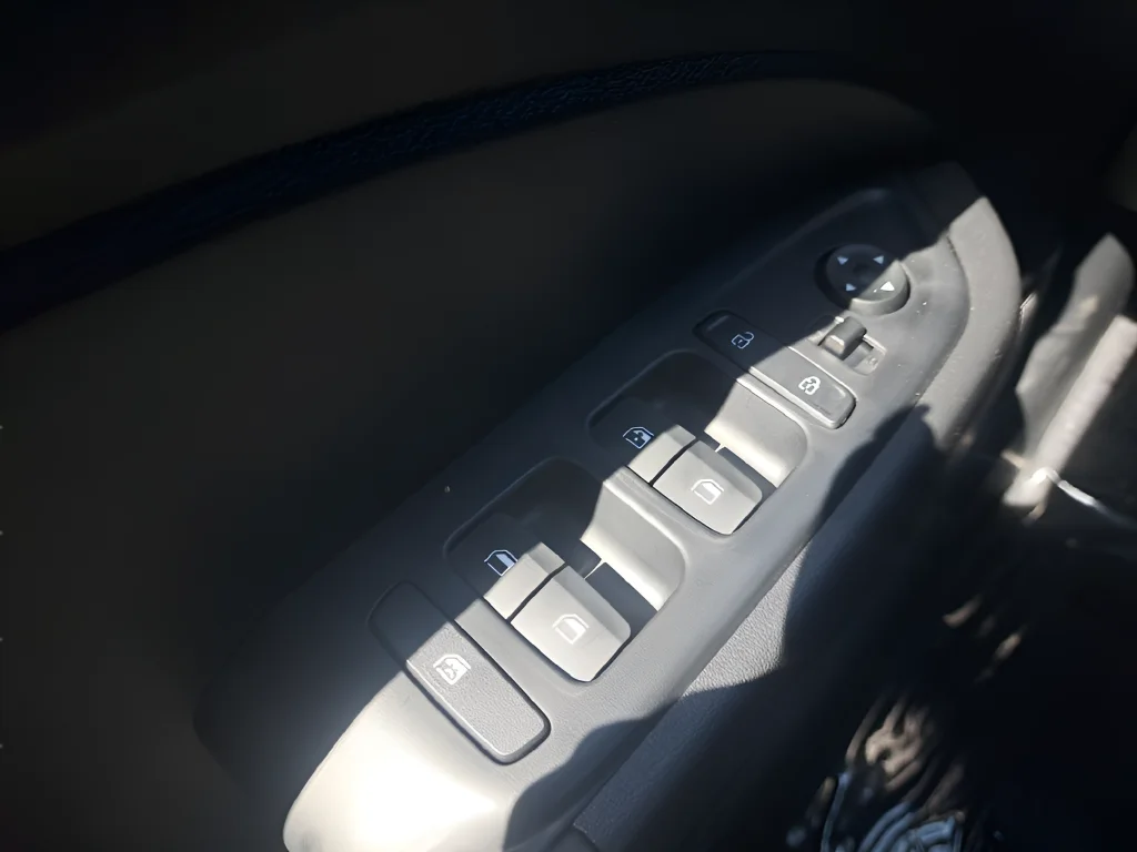 New 2026 Gray Hyundai SEL image 25