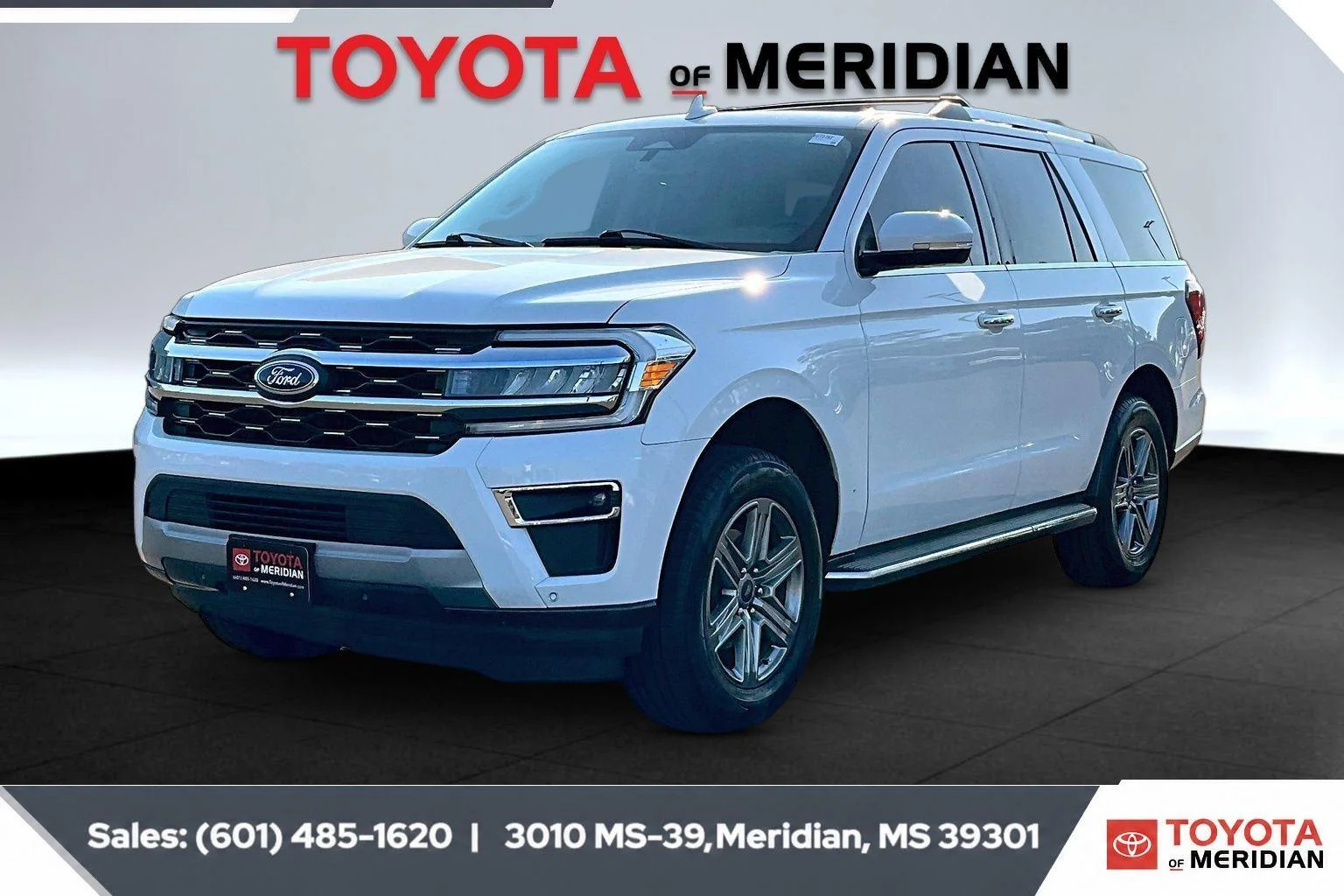 Used 2022 Star White Metallic Tri-Coat Ford Limited image 10