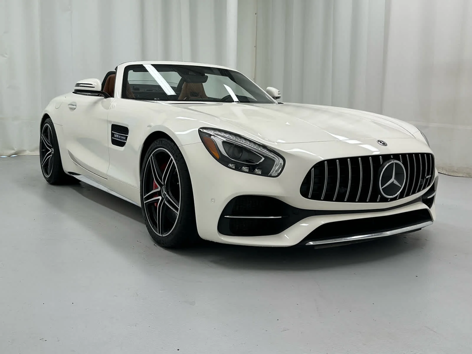 Used 2018 designo Diamond White Metallic Mercedes-Benz AMG® GT C image 2