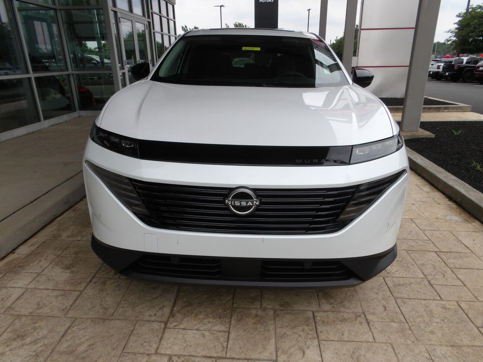 New 2026 Everest White Pearl TriCoat Nissan SL image 2