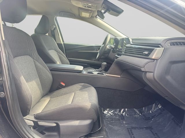 Used 2025 Midnight Black Metallic Toyota LE image 15