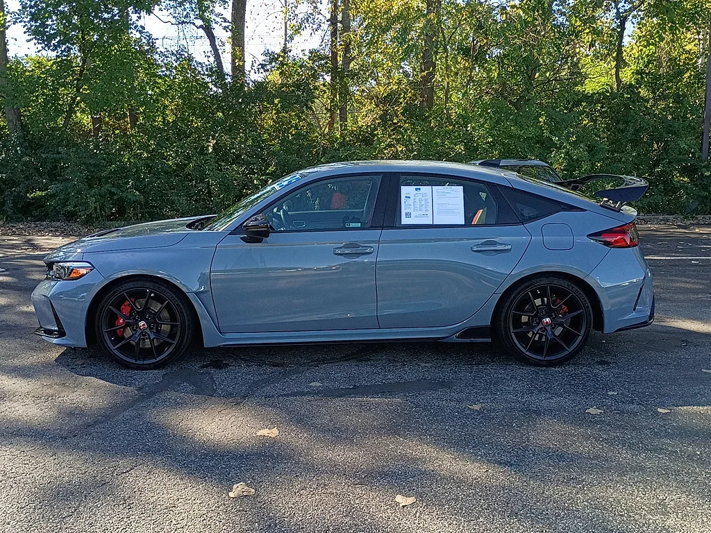 2025 Honda Civic Type R, photo 6 of 12