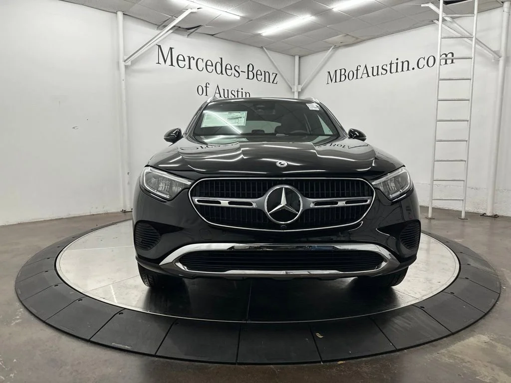 New 2026 Black Mercedes-Benz GLC 300 image 2