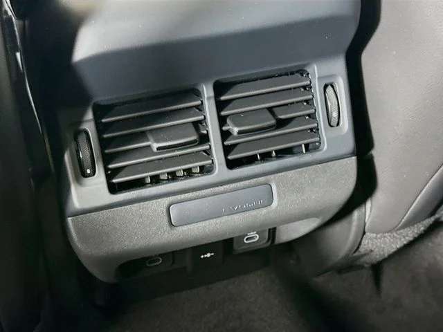 New 2026 Santorini Black Land Rover  image 27