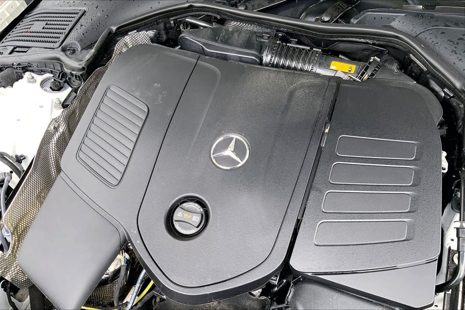 Used 2025 Polar White Mercedes-Benz C 300 image 33