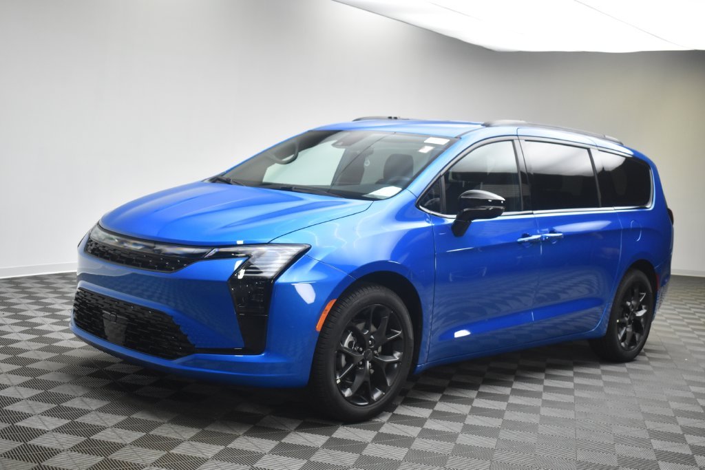 New 2027 Hydro Blue Pearl-Coat Paint Chrysler Select image 13