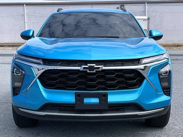 Used 2025 Marina Blue Chevrolet LT image 4