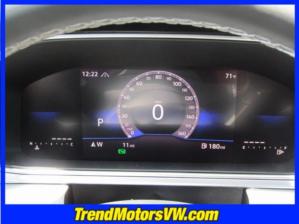 2025 Volkswagen Taos SE - Photo 24