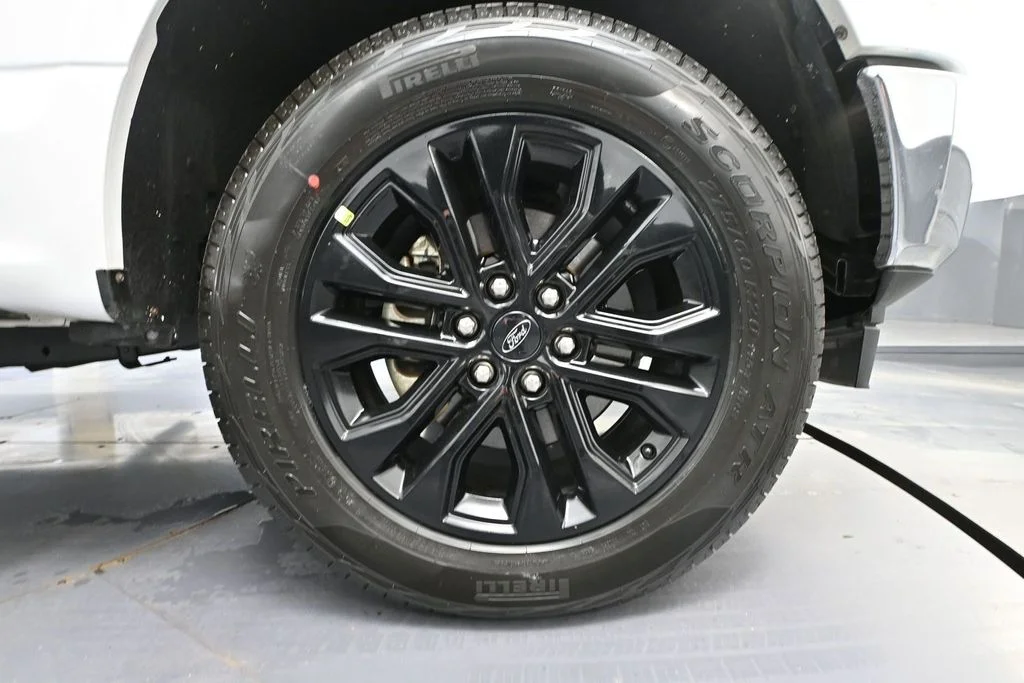 Used 2020 White Ford XLT image 12