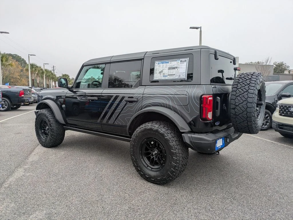 New 2025 Shadow Black Ford Big Bend image 6