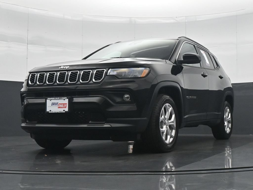 Used 2024 Black Jeep Latitude image 25