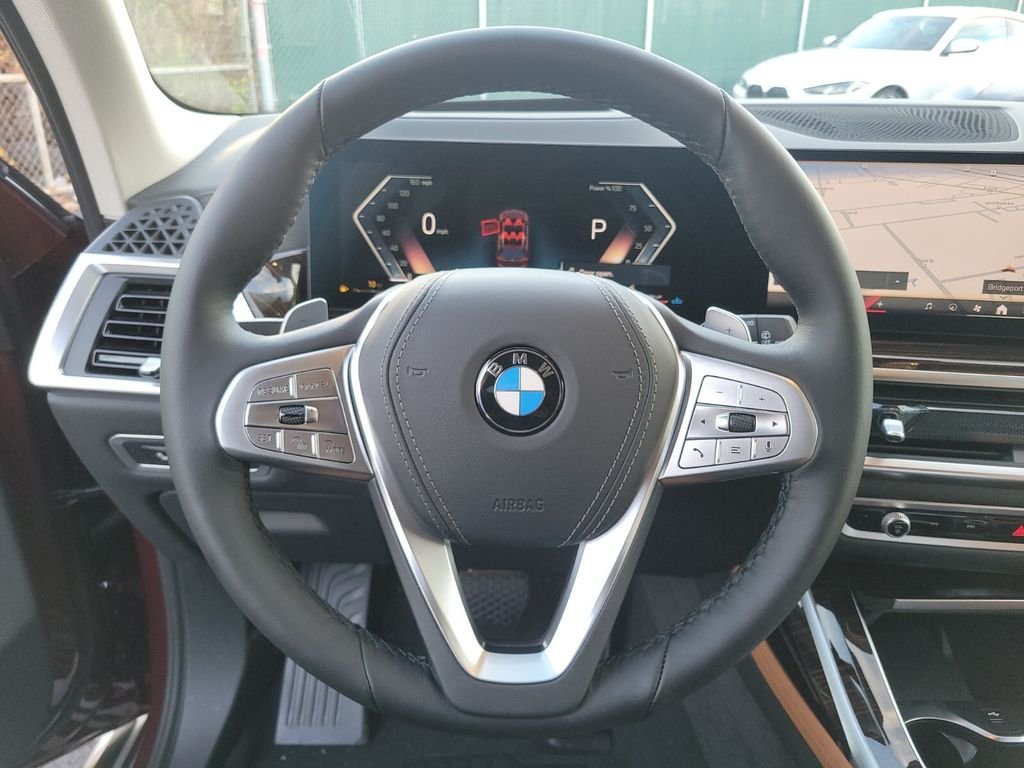 Used 2026 Red BMW xDrive40i image 33