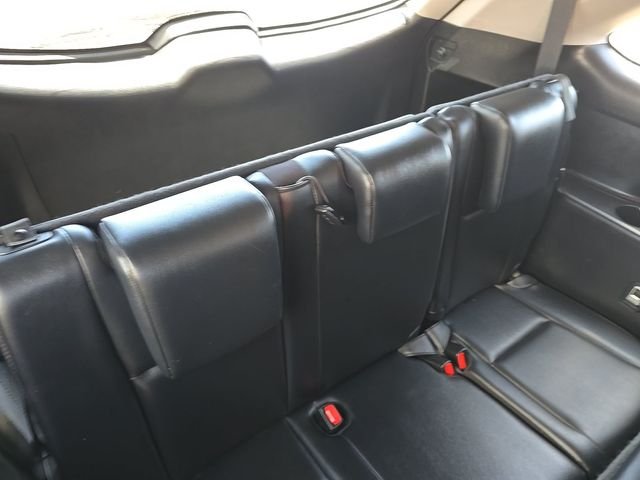 Used 2019 White Toyota XLE image 7