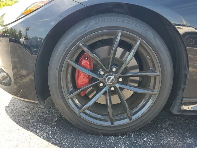 Used 2024 Black Nissan Performance image 7