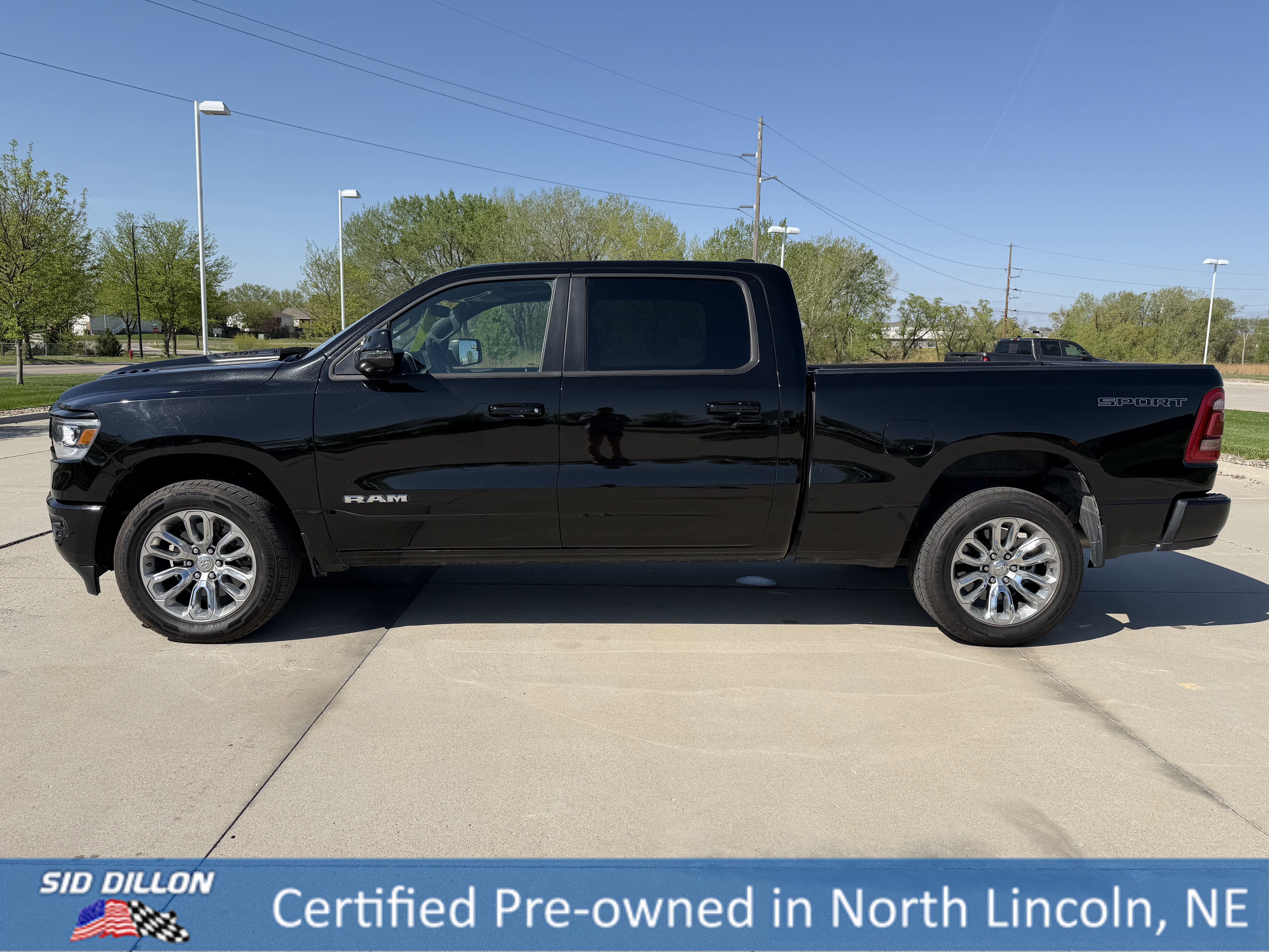 Used 2023 Diamond Black Crystal Pearlcoat Ram Laramie image 2