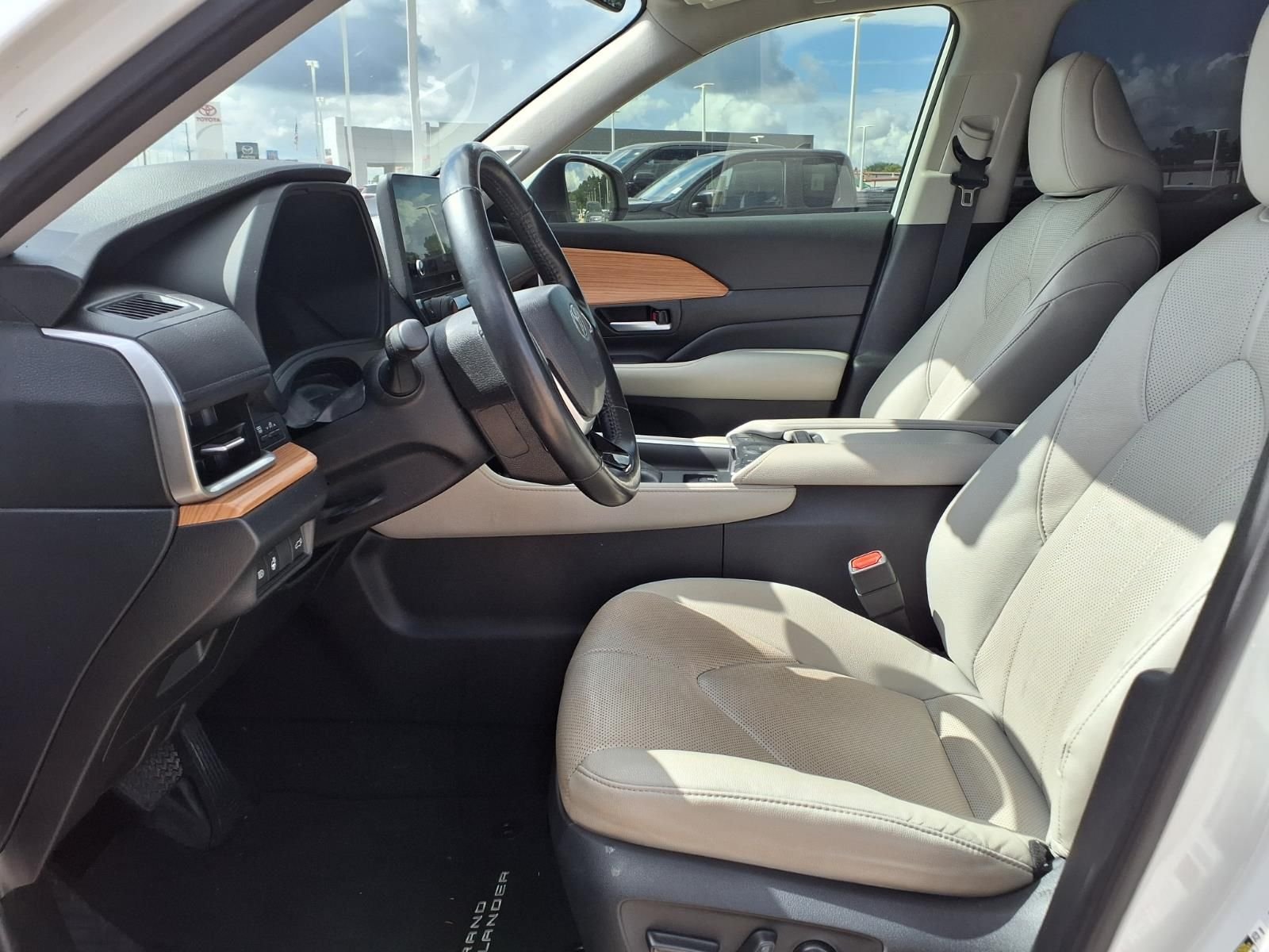 Used 2024 Pearl Toyota Limited image 15