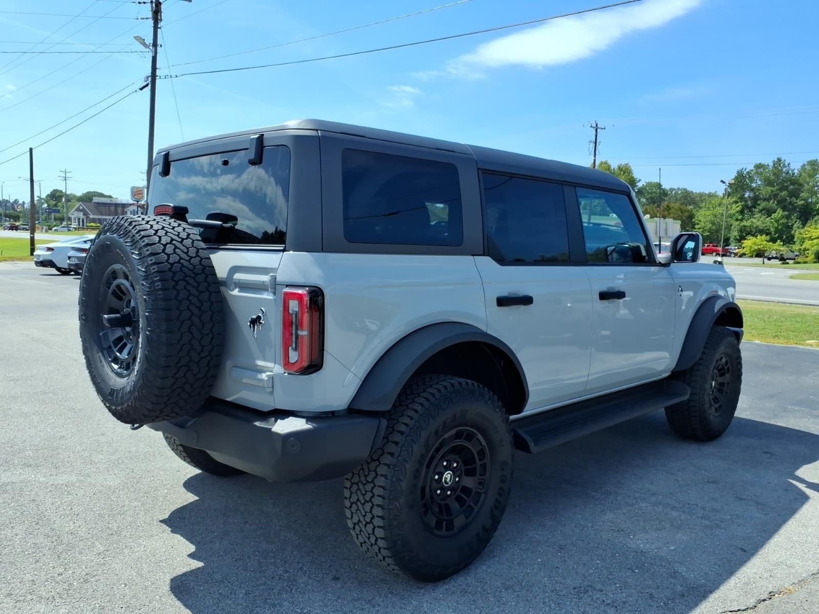 New 2026 Avalanche Gray Ford Outer Banks® image 4