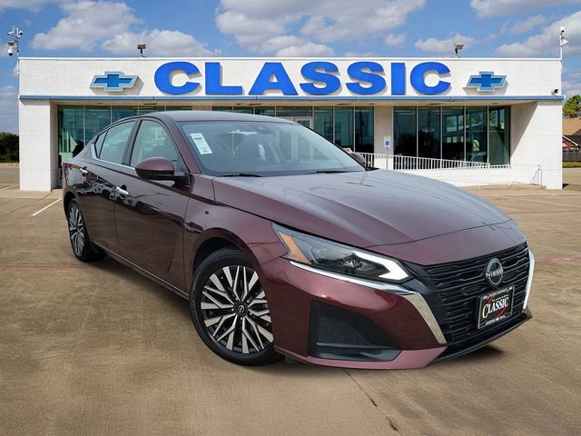 2023 Nissan Altima SV