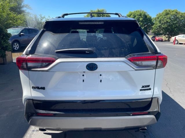 Used 2024 Off-white Toyota XSE image 4