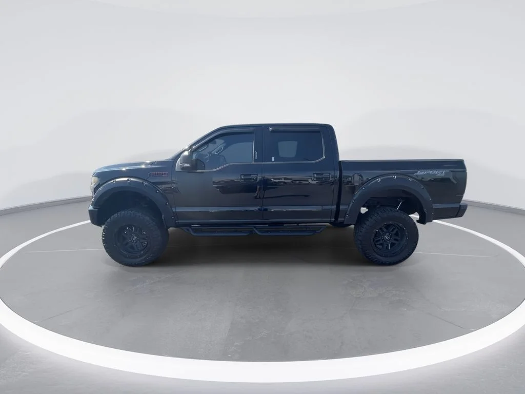 Used 2017 Black Ford XLT image 5