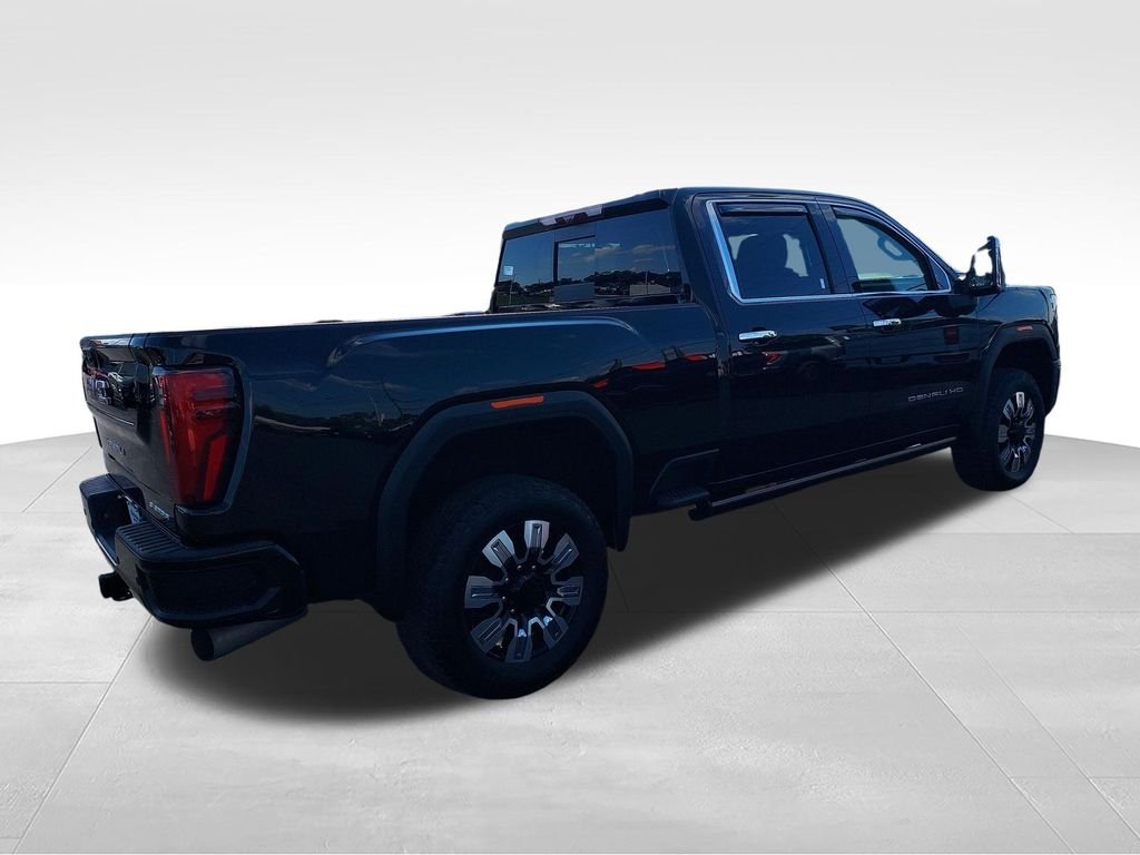 Used 2025 Black GMC Denali image 5