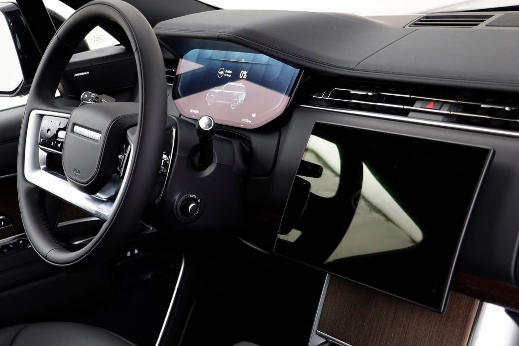 2025 Land Rover Range Rover SE - Photo 23