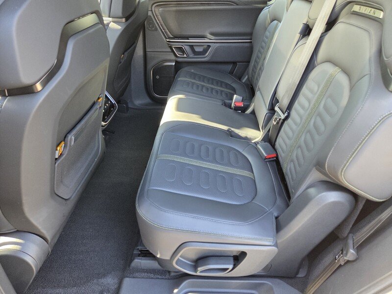 Used 2024  Rivian Adventure image 16
