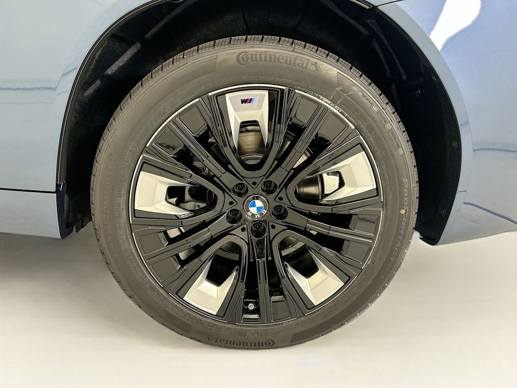 New 2026 Blue Metallic BMW 30 xDrive image 30