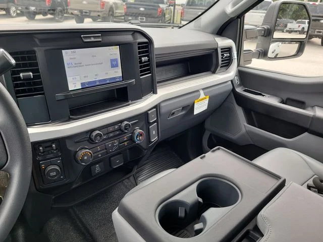New 2026 Oxford White Ford XL image 21