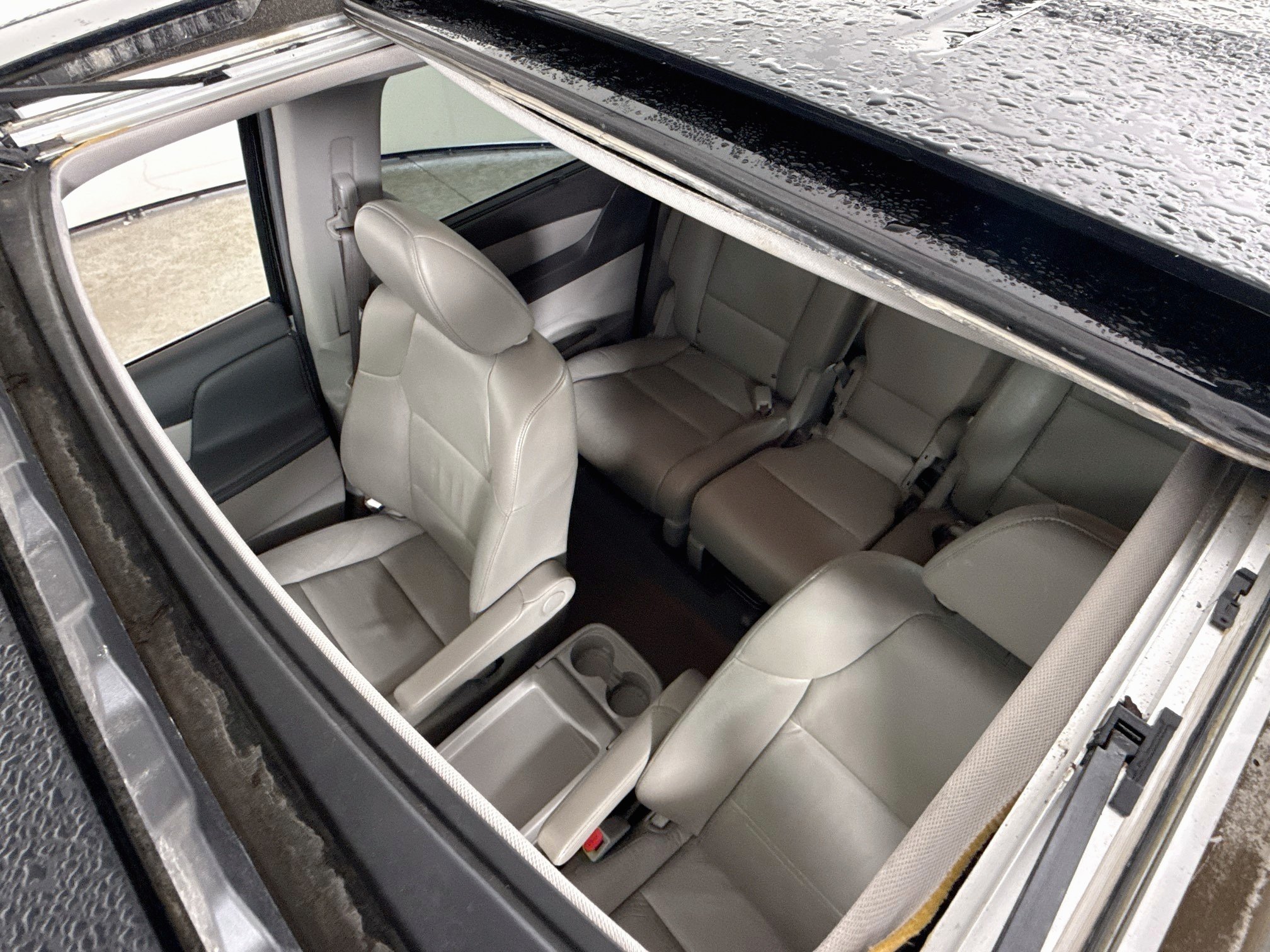 Used 2013 Crystal Black Pearl Honda Touring image 22