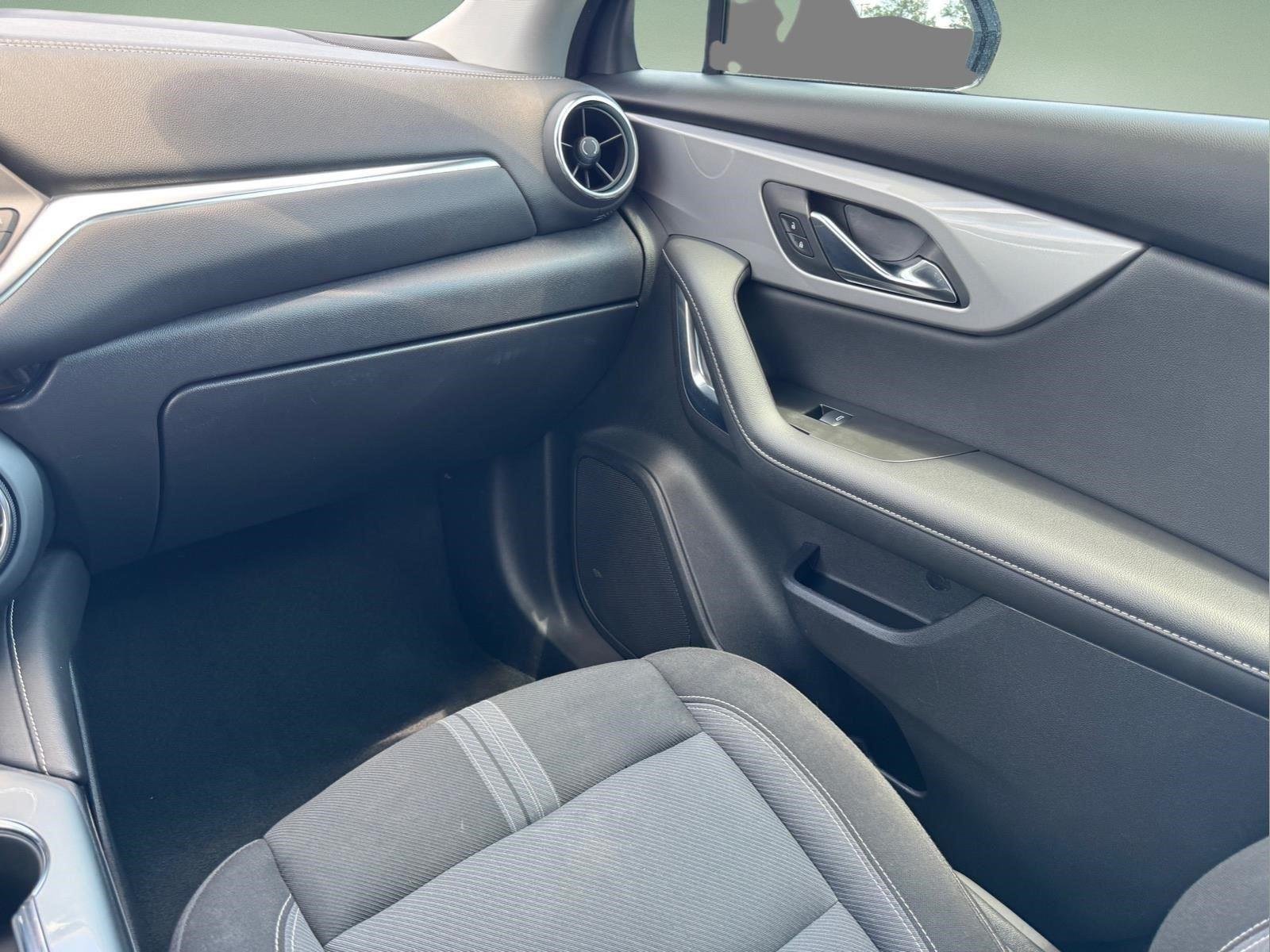 Used 2025 Sterling Gray Metallic Chevrolet LT image 11