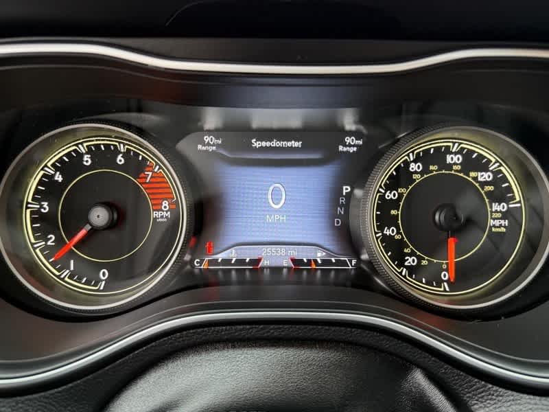 Used 2022 Diamond Black Crystal Pearlcoat Jeep Latitude Lux image 24